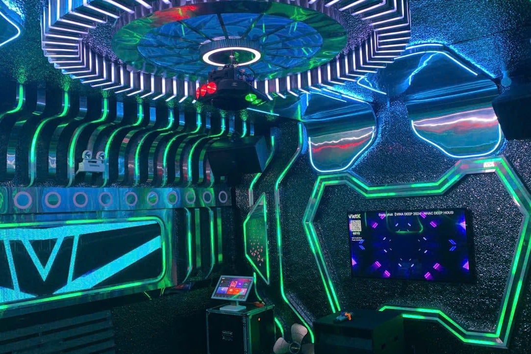 Karaoke Max Bar - 22 Hậu Dưỡng