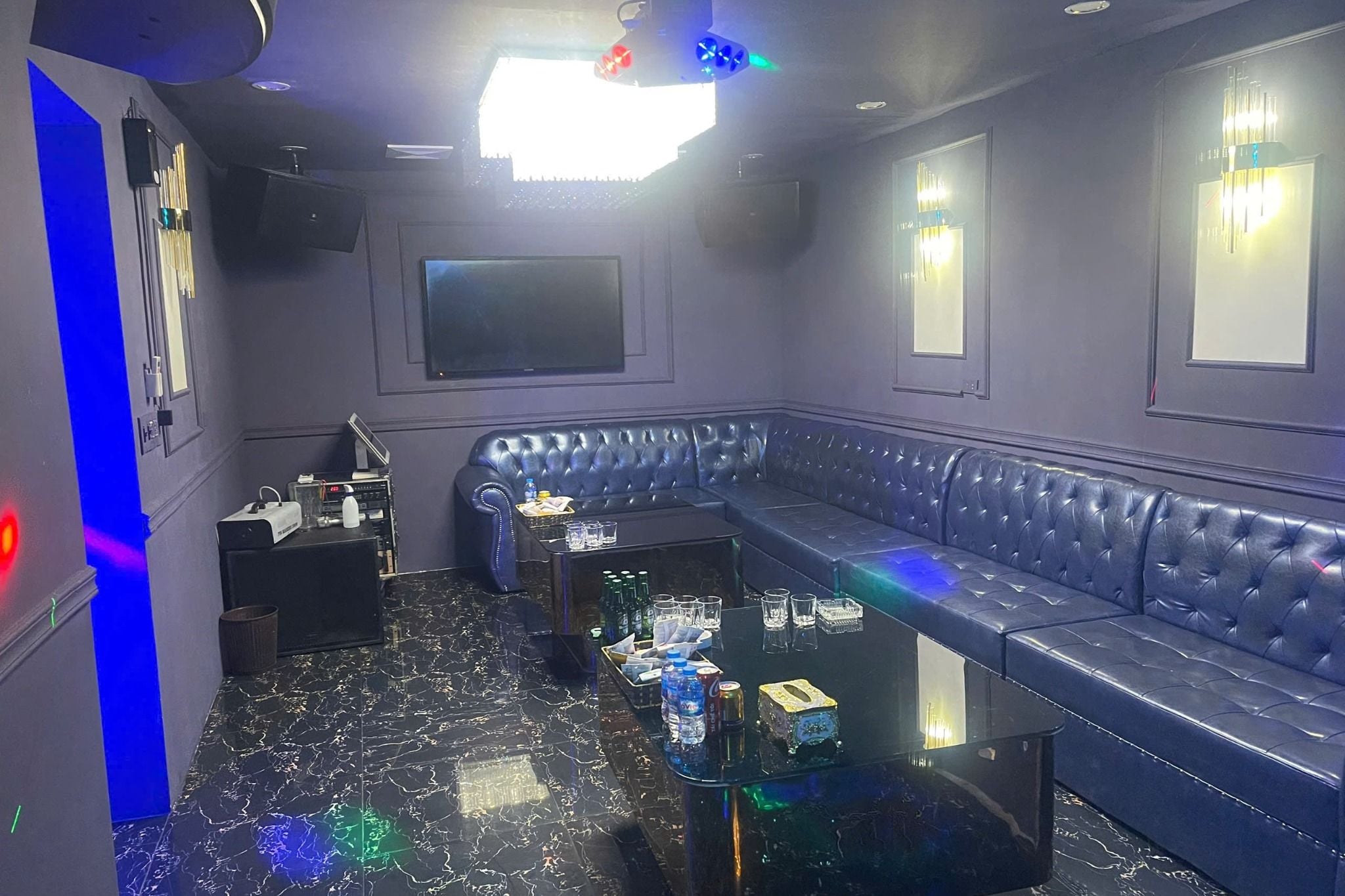 Karaoke Hoa Sang - BT25 Ngõ 60 Nguyễn Thị Định