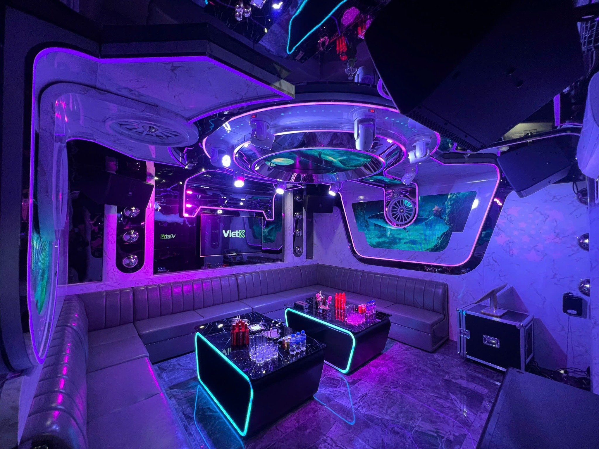 Karaoke Ánh Sao - 112/3 Trần Thị Hè