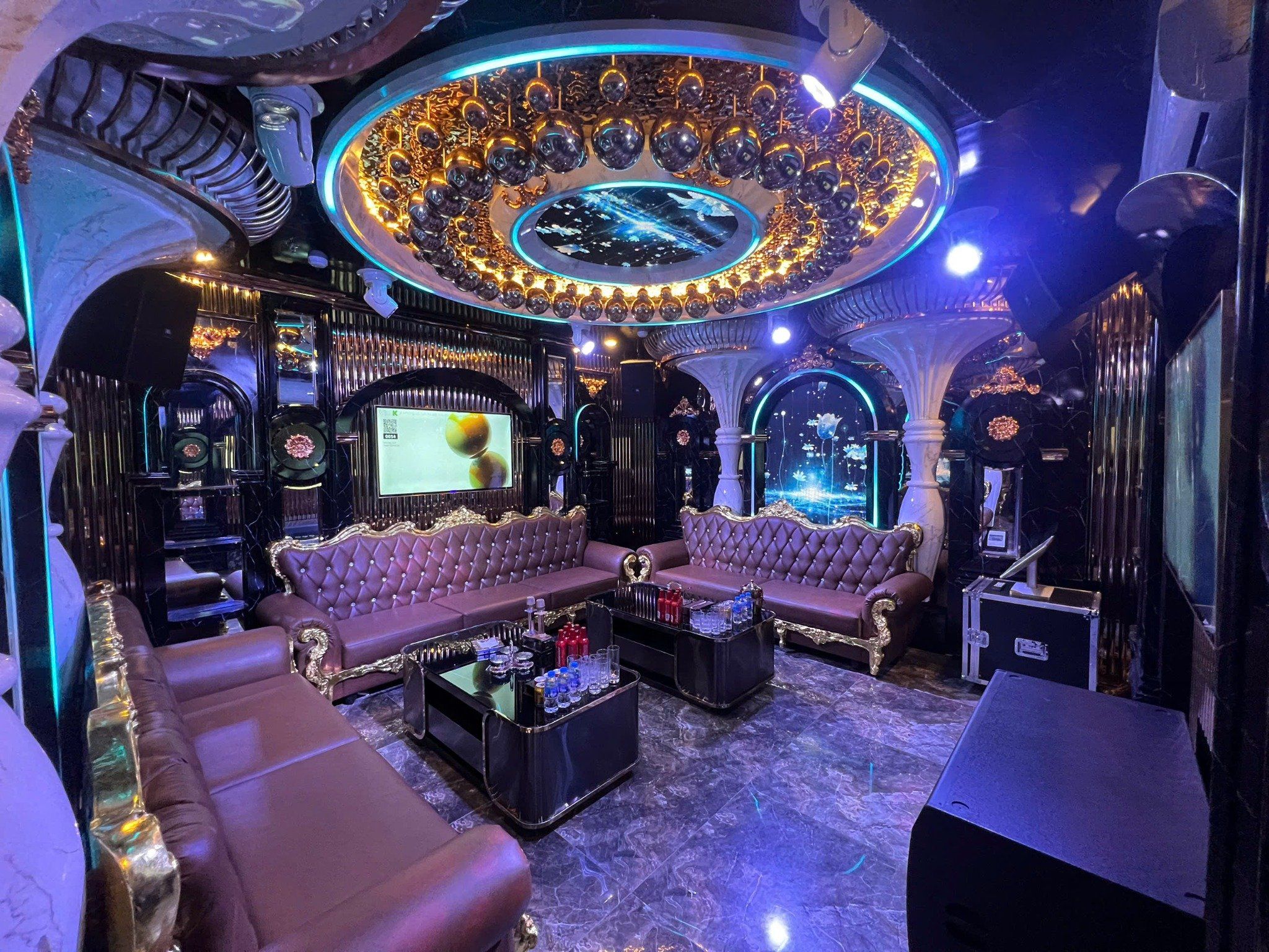 Karaoke Platinum - 31 Ngô Thuyền