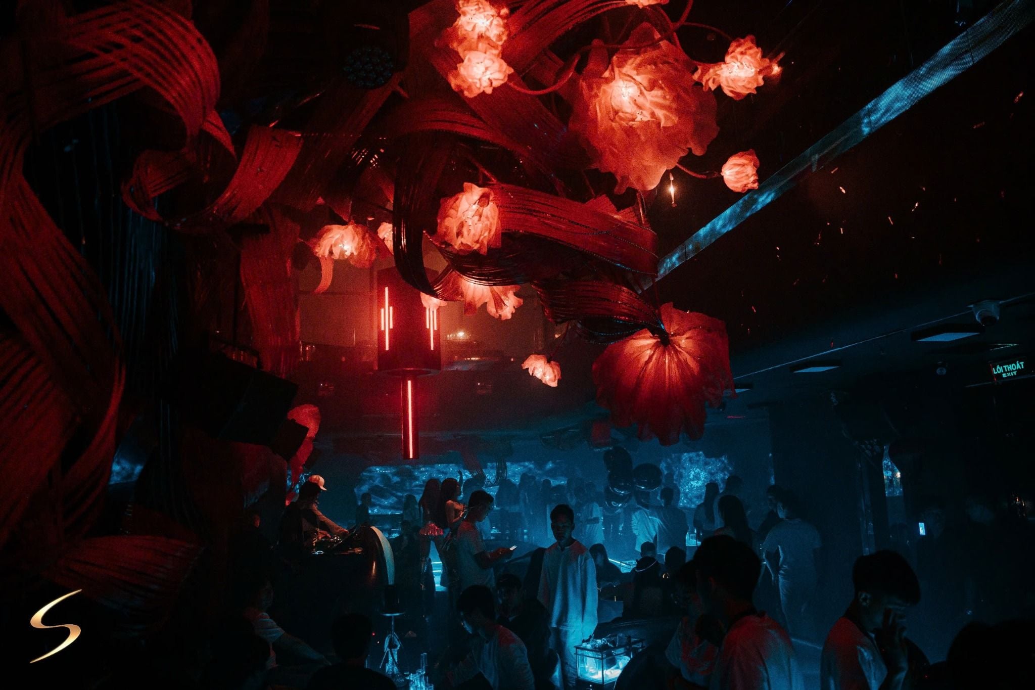 S.Lounge - 92 Trần Quang Khải