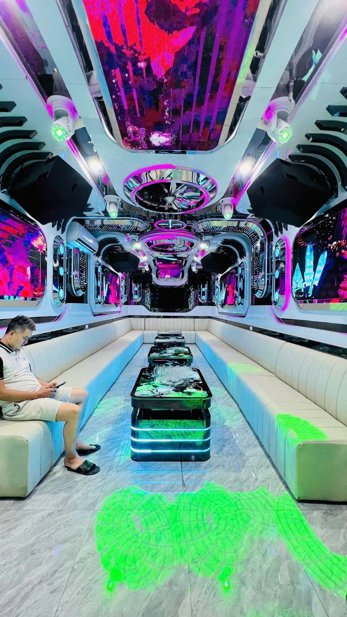 Karaoke F5 Plus - 5 Trần Duy Hưng