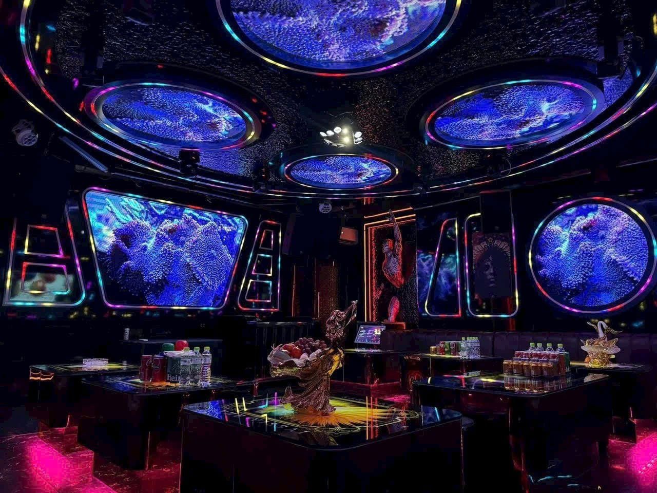 Karaoke Idol - 16 Nguyễn Khang