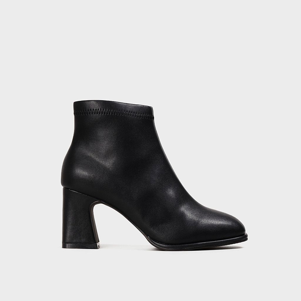 Giày Boots Nữ Mũi Vuông ChristinA-Q BOV013D