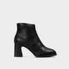 Giày Boots Nữ Mũi Vuông ChristinA-Q BOV013D