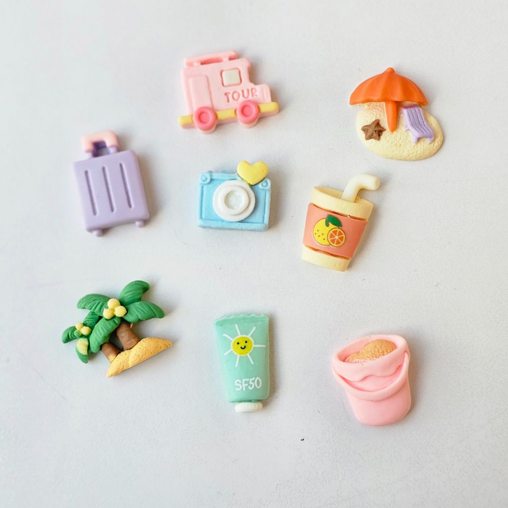 Bộ Charm trang trí nhiều mẫu dùng dán phụ kiện máy ảnh, điện thoại, vật dụng cá nhân