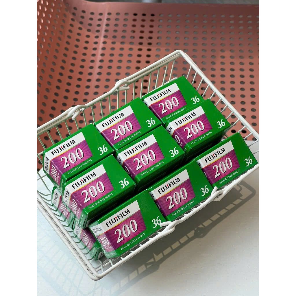 Film cuộn Fujifilm color C200 35mm dùng cho các dòng máy ảnh film