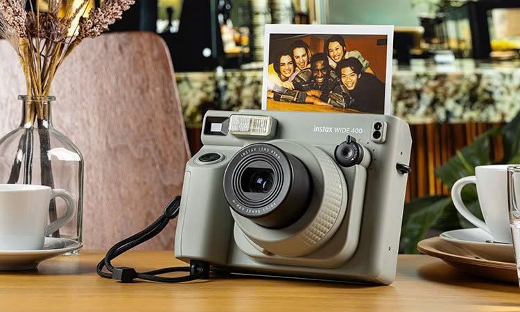 Fujifilm Instax Wide 400/300 - Máy ảnh chụp lấy ngay khổ WIDE