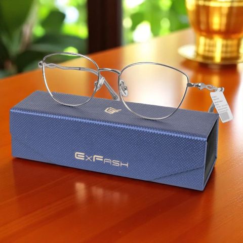  Gọng Kính Mắt Mèo Titanium Exfash EF74291T - Tem Chính Hãng 