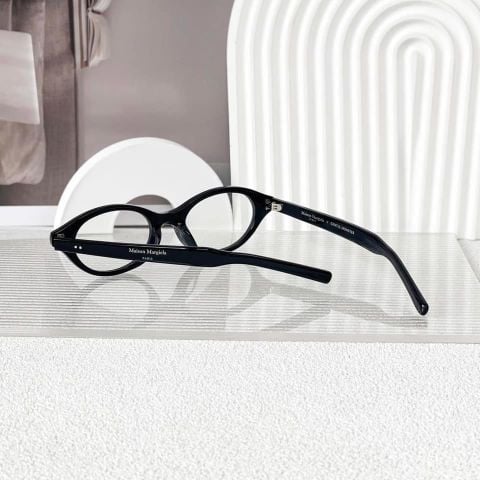 Gọng Kính Tròn Gentle Monster Maison Margiela MM111 