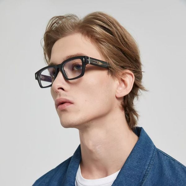 Jacques Marie Mage Kirwin The Last Frontier Kính Mát