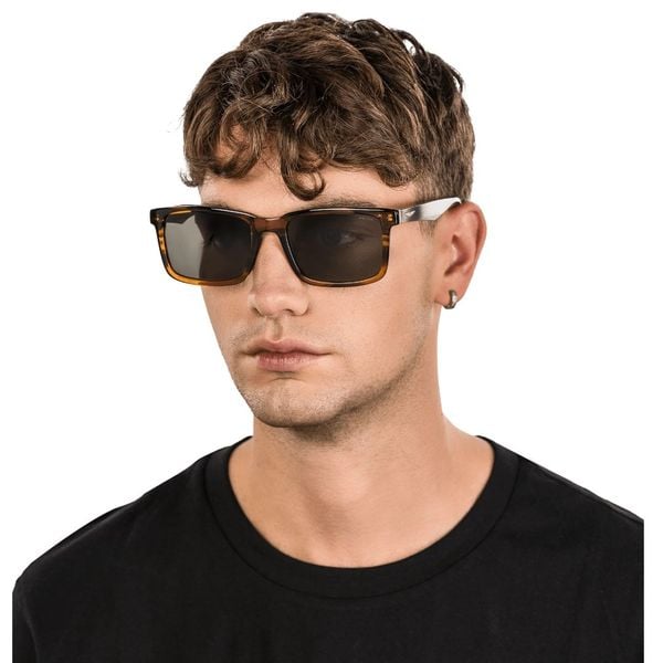 Kính Mát Sunglasses Police SPLP21 Origins Lite 30