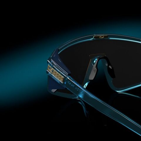  Kính Mát Oakley Signature Series Latch Panel x Kylian Mbappe 
