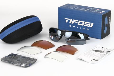  Kính Mát Thể Thao Tifosi Crit – Bộ 3 Tròng Tháo Lắp – Chính Hãng 