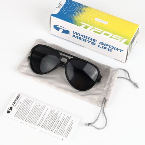  Kính Mát Thể Thao Tifosi Selca Aviator Chính Hãng – Lắp Được Tròng Có Độ Cận Loạn 