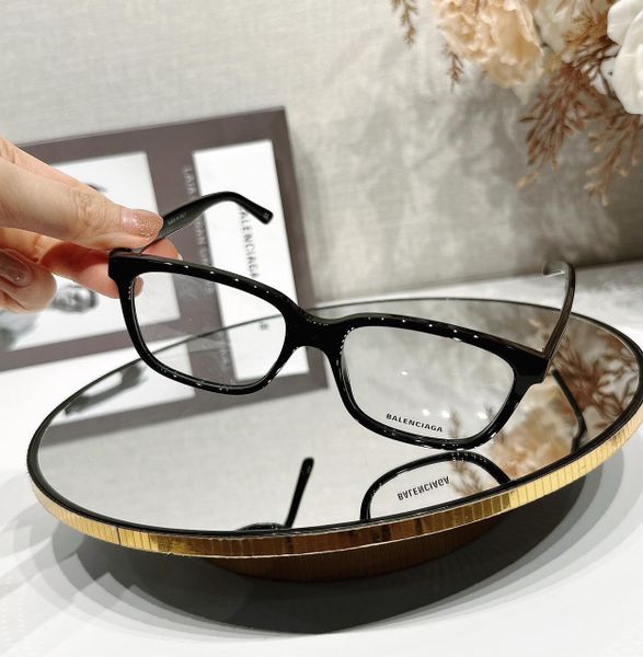 Gọng Kính Balenciaga BB0078O