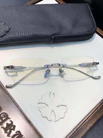  Gọng Kính Khoan Titanium Chrome Hearts Soffer II 