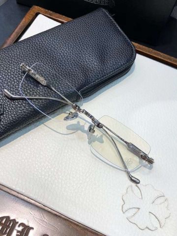  Gọng Kính Khoan Titanium Chrome Hearts Soffer II 