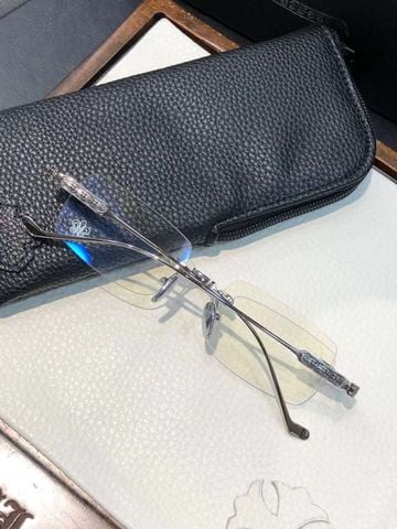  Gọng Kính Khoan Titanium Chrome Hearts Soffer II 