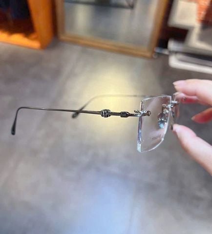  Gọng Kính Khoan Titanium Chrome Hearts CH5805 