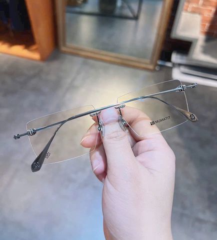  Gọng Kính Khoan Titanium Chrome Hearts CH5805 