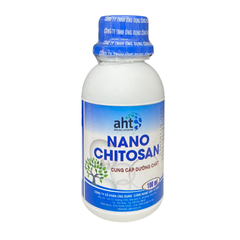 - Phân bón vi lượng Nano Chitosan AHT giúp cây tăng trưởng khỏe - Chai 100ml