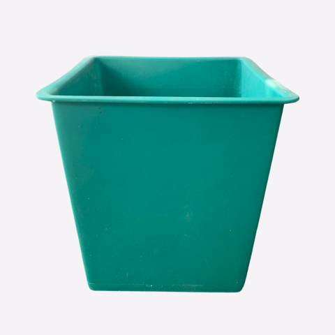 - Chậu vuông trồng hoa kiểng 30x30x28H HD