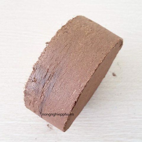 - Mùn dừa ép bánh tiện lợi dạng tròn đã qua xử lí - 450 gram