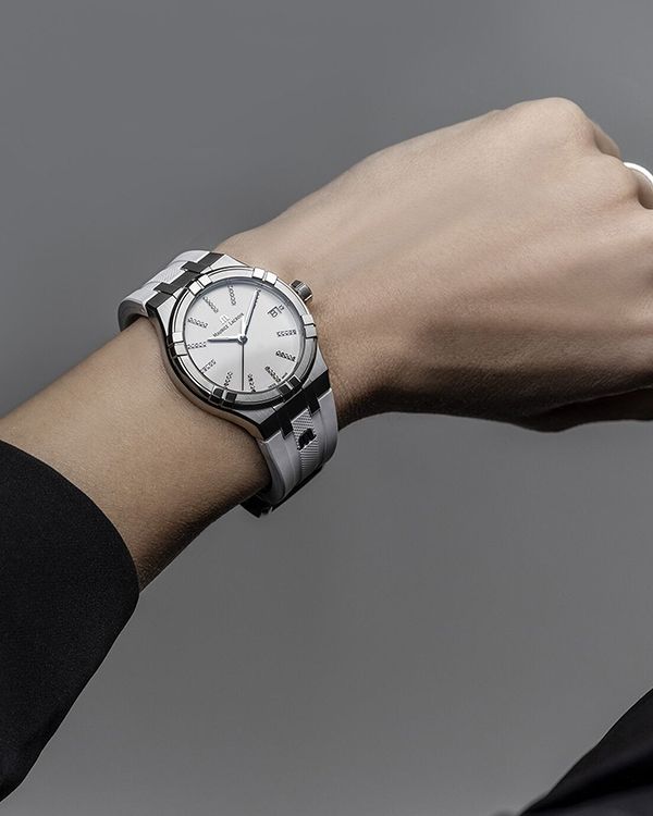 Đồng hồ Maurice Lacroix AI1106-SS000-150-7