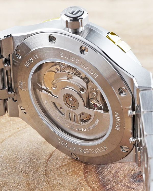 Đồng hồ Maurice Lacroix AI6008-SY013-432-1