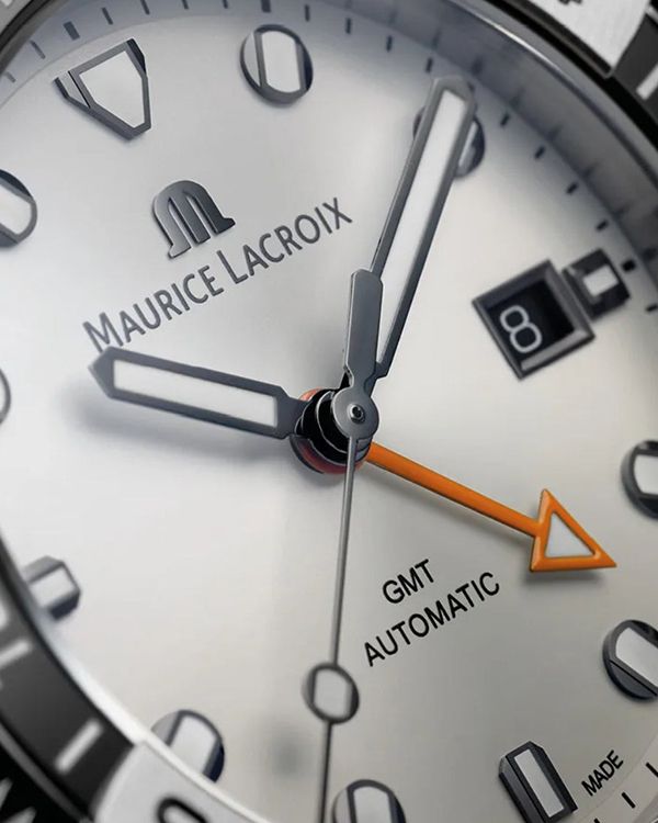 Đồng hồ Maurice Lacroix AI6158-SS002-130-1