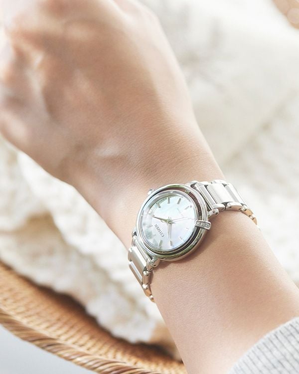 Đồng hồ Citizen EM1090-60D