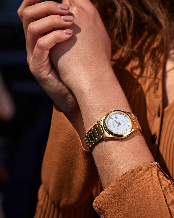 Đồng hồ Citizen EW2702-59D