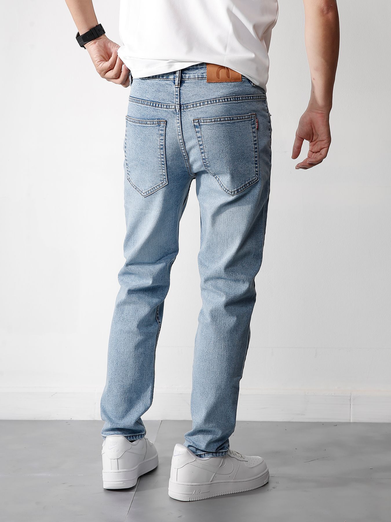  Quần jean regular fit Light 20 