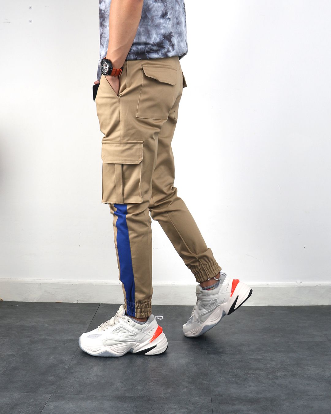  Jogger túi hộp be sọc xanh 