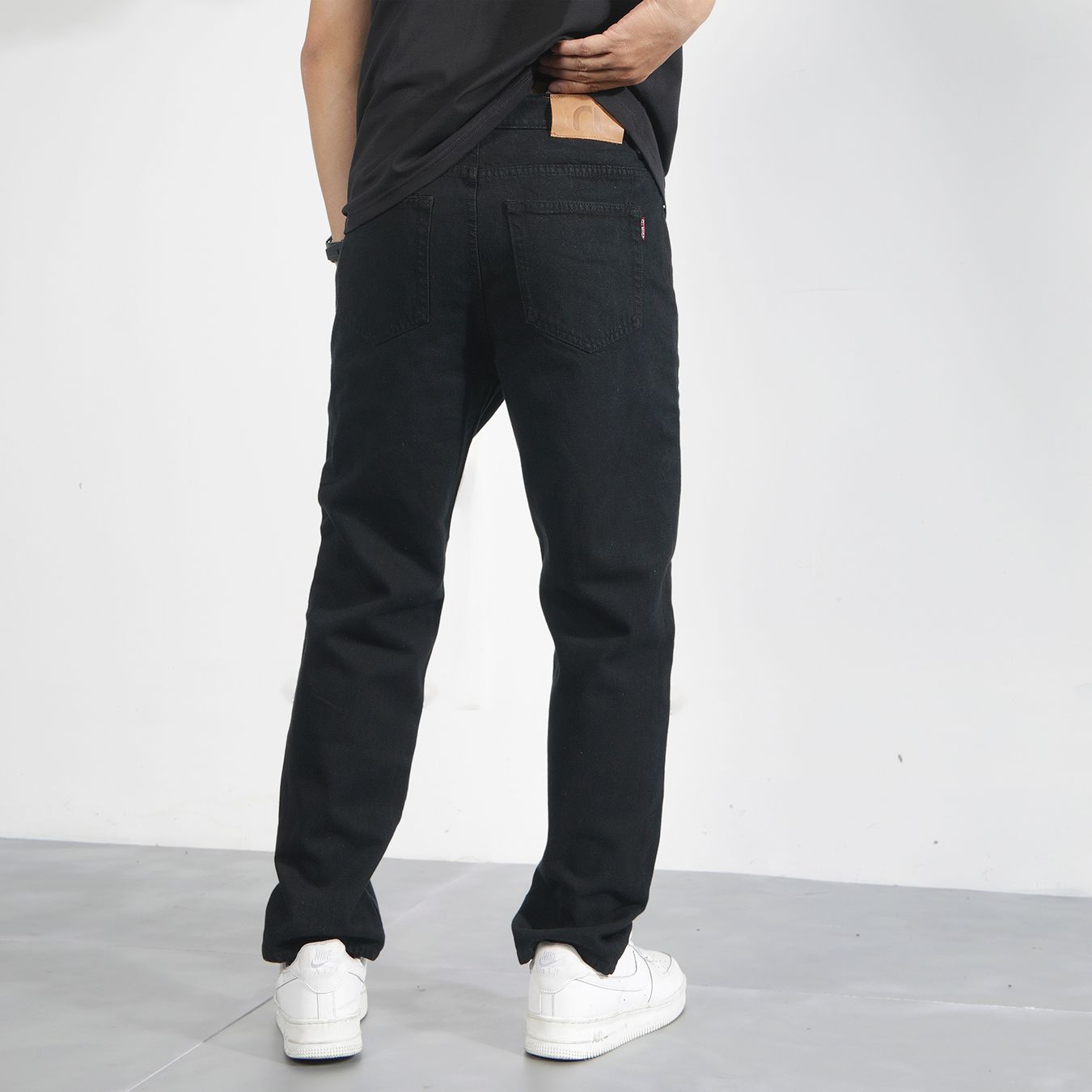  Jean Straight Black 32 