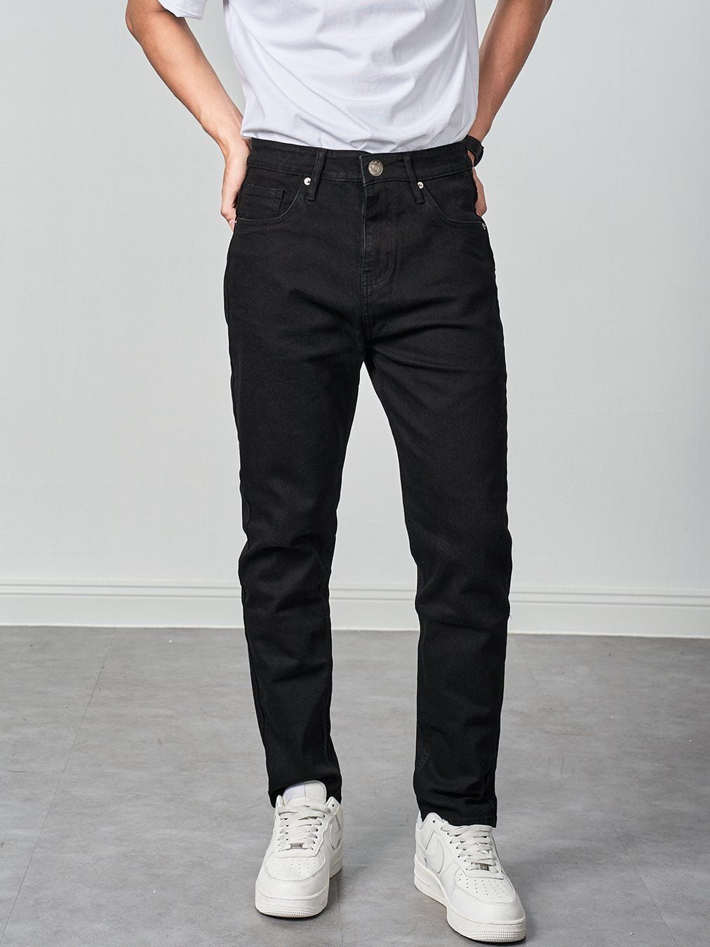  Quần jean đen trơn 