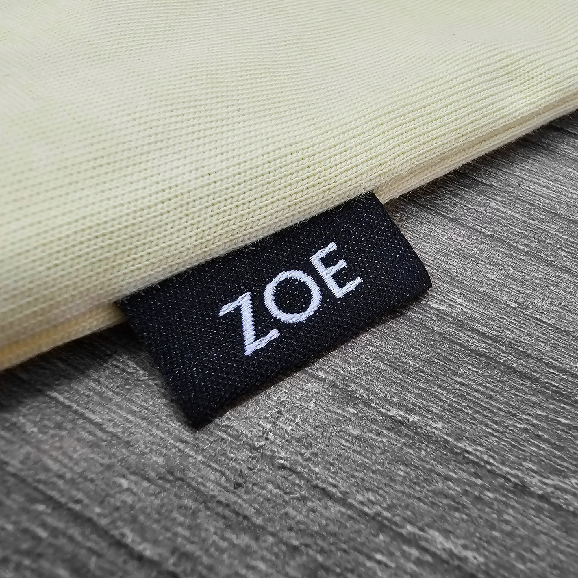 Áo T-Shirts ZOE Logo nhỏ Màu Vàng Kem – ZOE®