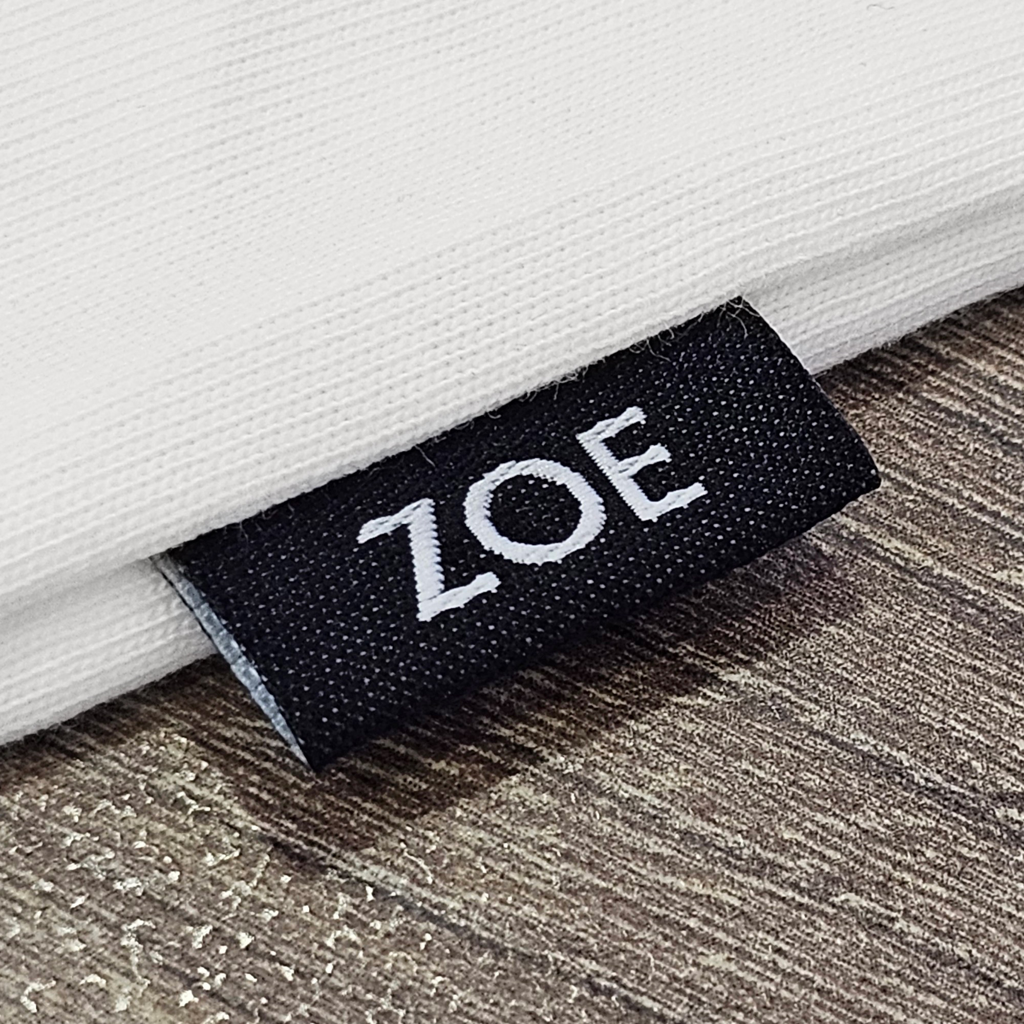 Áo T-Shirts ZOE Logo nhỏ Màu Trắng – ZOE®