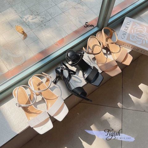 Sandal 5p gót vuông nhỏ sơn mũi vuông bảng ngang may chỉ - MS: S5-26022 