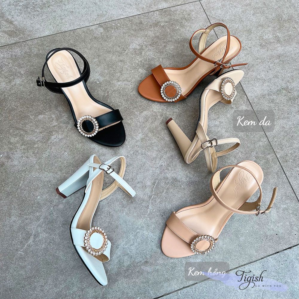 Sandal 9p gót trụ sơn mũi tròn bảng ngang phối khóa tròn - MS: S9-23014