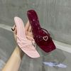 Guốc 7p gót vuông nhỏ mũi vuông 3 quai mảnh nối tim giữa - MS: G7-22009