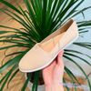 Slipon đế đỏ may chỉ ngang dập chấm bi cổ xẻ - MS: SL-59009