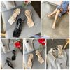 Sandal nữ 8p gót sơn vuông nhỏ mũi vuông lớn da rắn kẹp ngón xéo bảng ngang nhỏ - MS: S8-26002