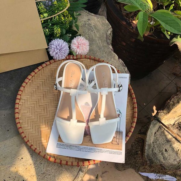 giày sandal 5p gót hình thoi xinh xắn 