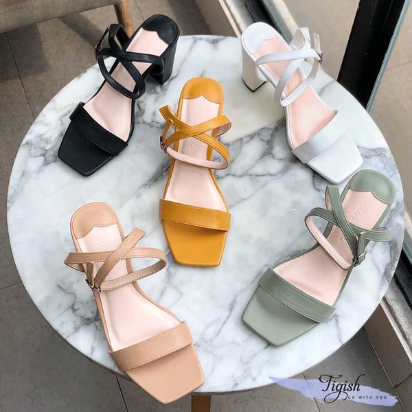 giày sandal cao gót cực xinh 