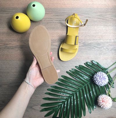  Sandal 2 quai ngang lớn nhỏ phối khóa 