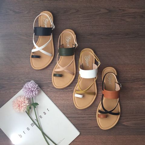  Sandal xỏ ngón ngang chéo phối màu 