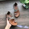 Giày sandal da xỏ ngón quai khuyết