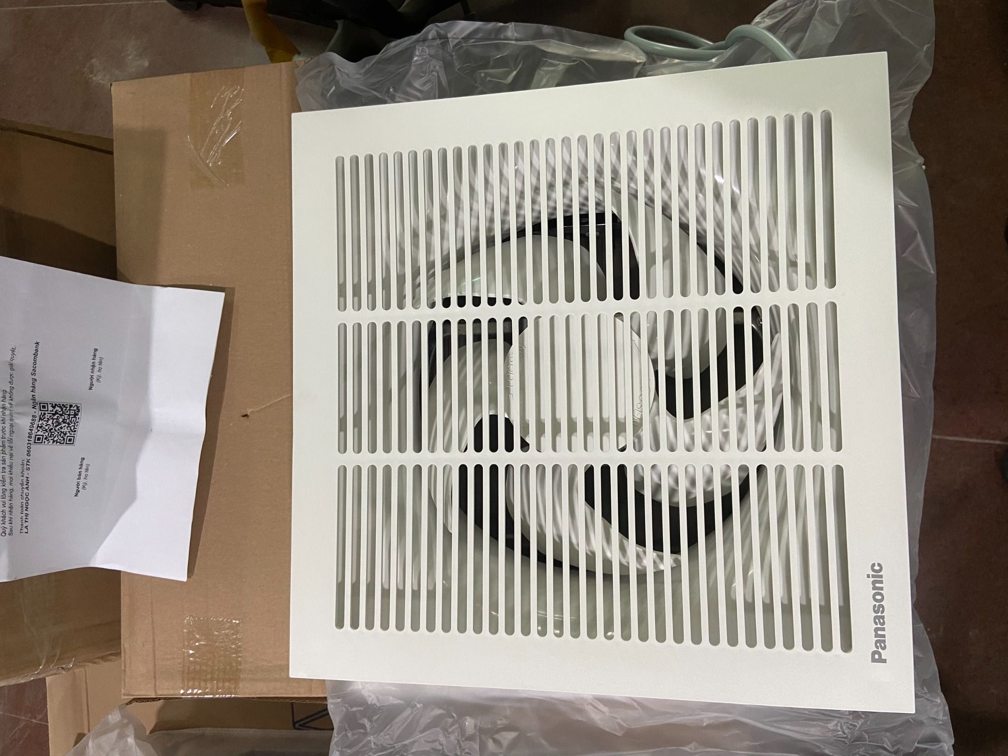 Quạt hút gắn tường 2 chiều Panasonic FV-20RL1 (Made in Vietnam)